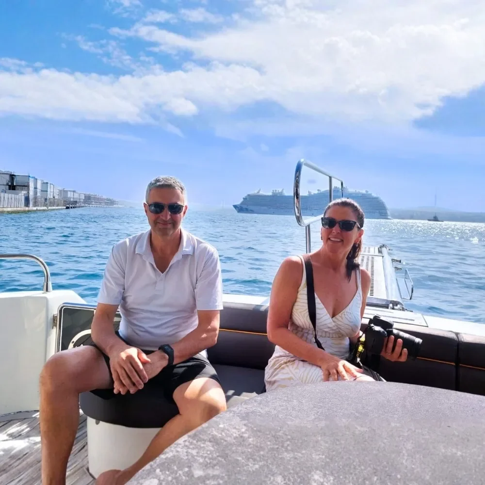 Luxury Bosphorus Sunset Yacht Cruise in Istanbul
