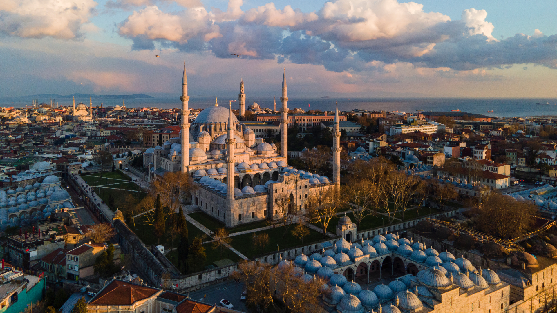 How to Visit Suleymaniye Mosque in Istanbul?