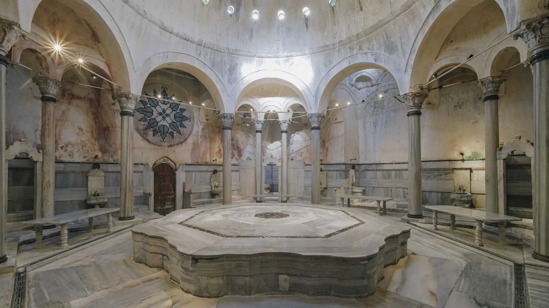 Historical Cagaloglu Hammam Experience
