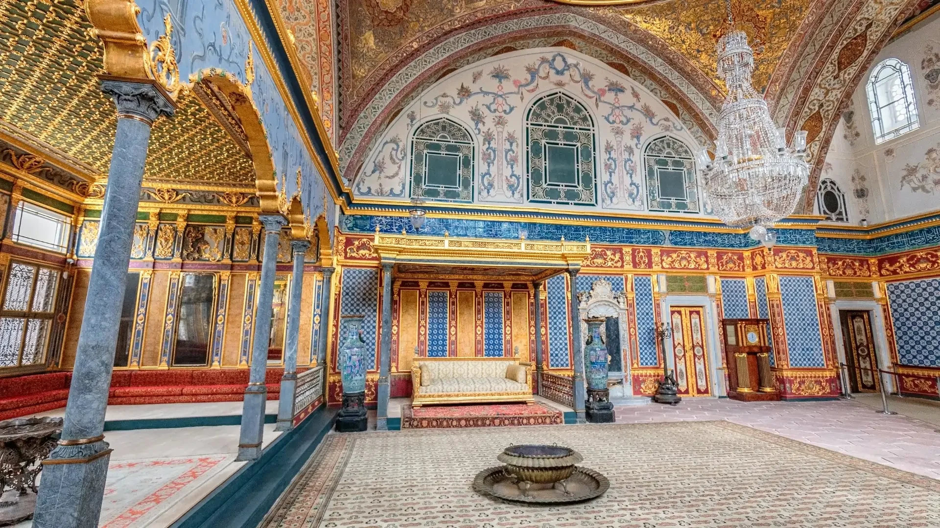 Ornate Ottoman decoration inside the imperial rooms of Topkapi Palace.