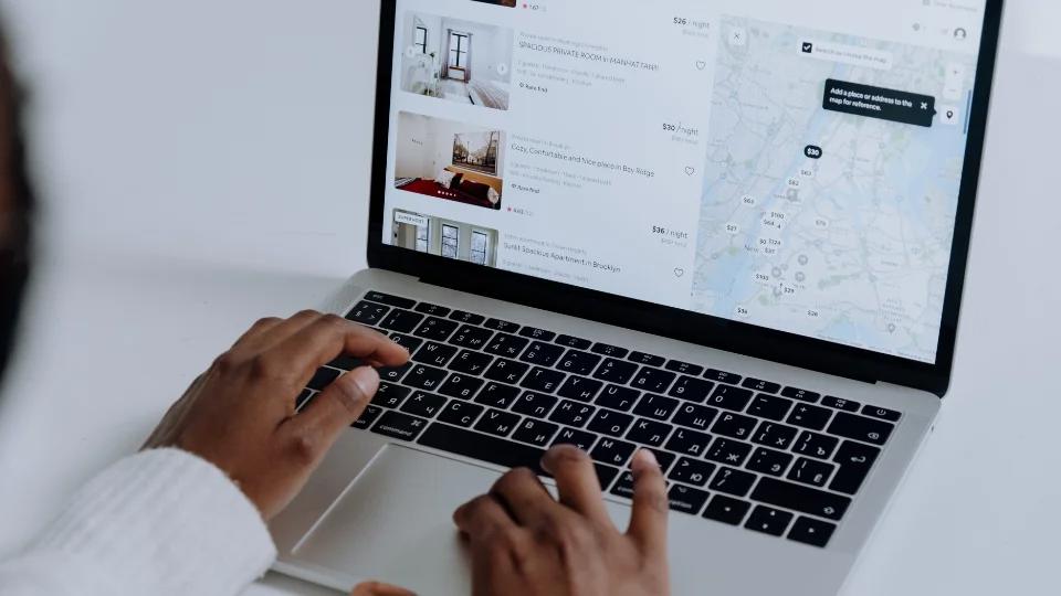 Airbnb (3)