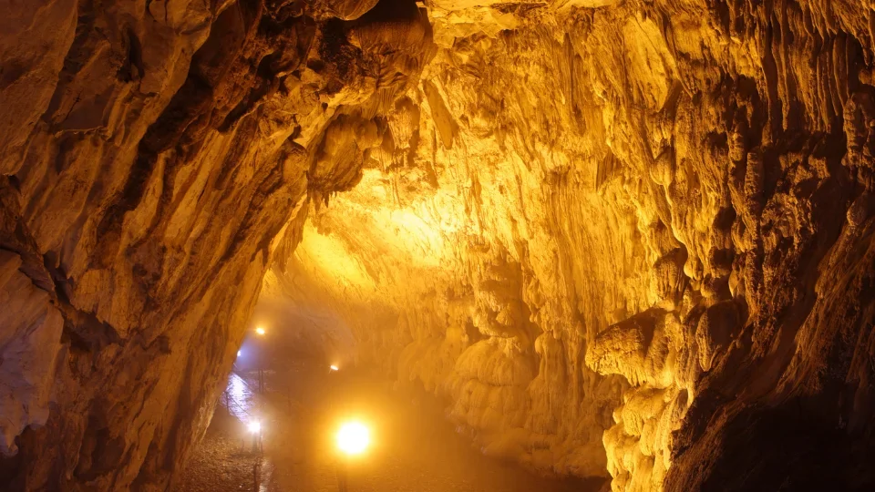 Dupnisa Cave (5)