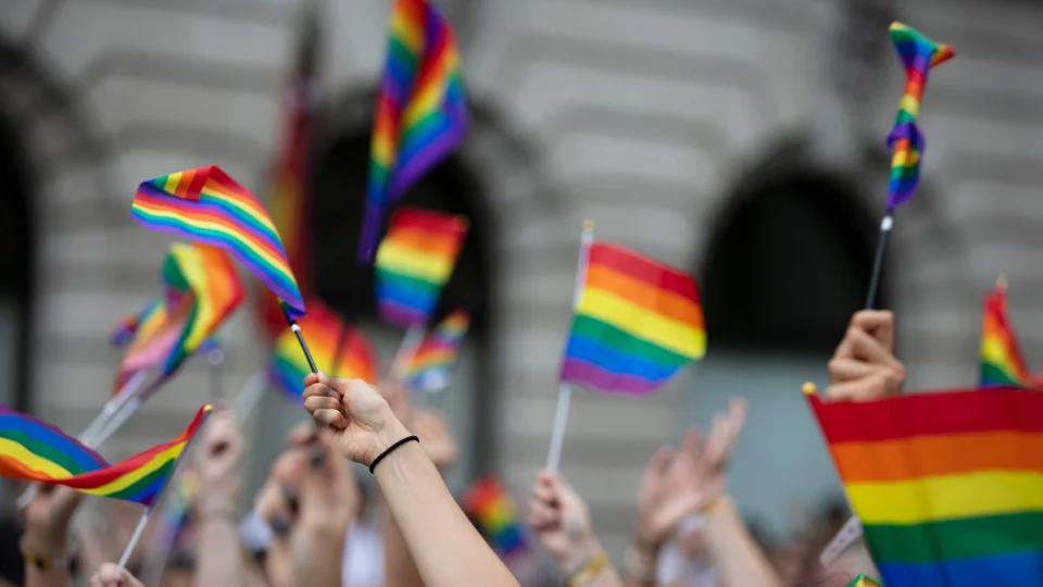 LGBTQ (4)
