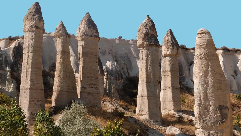 Love Valley (3)