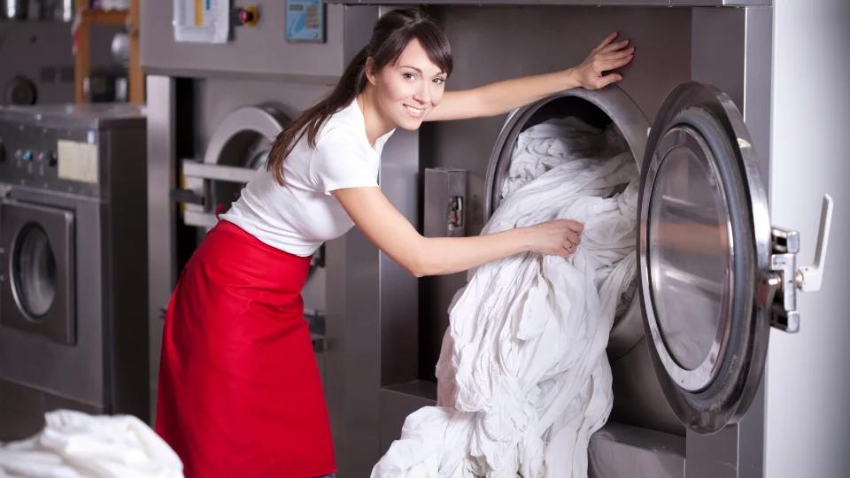 Self-Service Laundry (4)